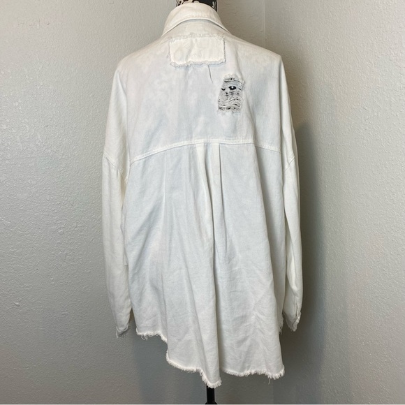 POL NWT Shacket Distressed Oversized Button Front - Picture 4 of 16